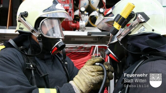 FW Witten: Brand in Logistikzentrum