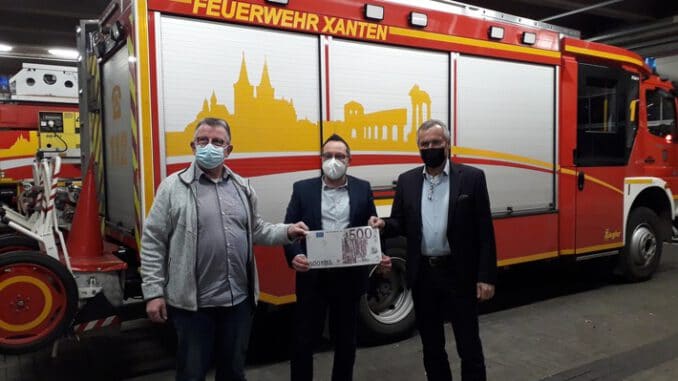 FW Xanten: Spende für den Förderverein der Freiwilligen Feuerwehr Xanten
