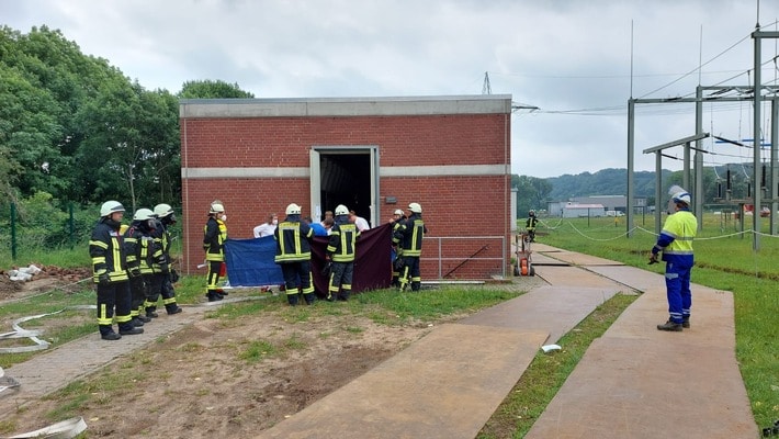 Feuerwehr Kalkar: Stromausfall durch Unfall im Umspannwerk- Vorabinformation