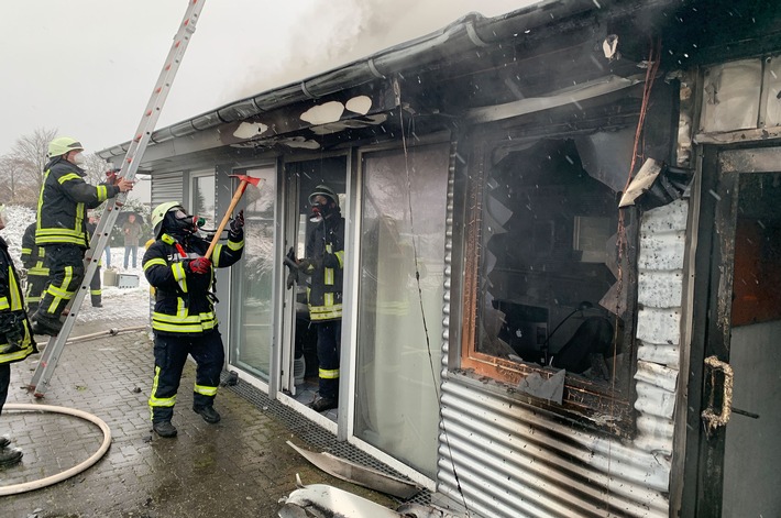 FF Goch: Defekter Gasofen verursacht Gebäudebrand