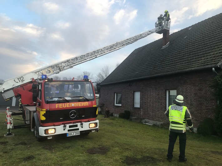 FW Bocholt: Feuerwehr rückte zu einem verrauchten Kellergeschoss aus