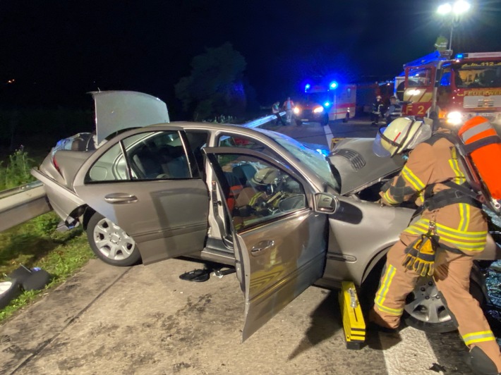 FW Frankenthal: Verkehrsunfall mit tödlichem Ausgang