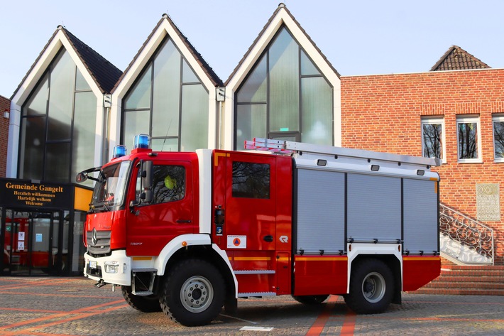 FW Gangelt: Stärkung des Katastrophenschutzes und der örtlichen Feuerwehr - Neues Katastrophenschutzfahrzeug für die Feuerwehr Gangelt
