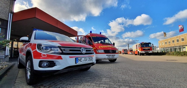 FW Grevenbroich: Feuerwehr Grevenbroich blickt auf einsatzreiches Jahr zurück