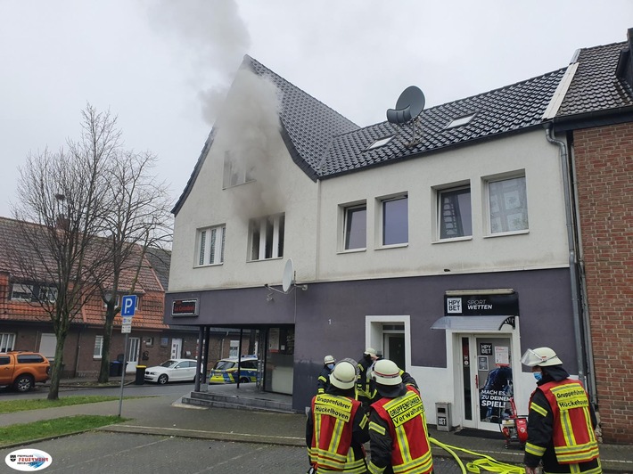 FW Hückelhoven: Zimmerbrand &quot;MIG&quot;