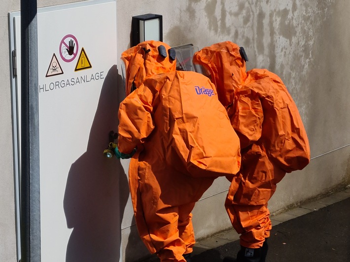 FW-KLE: Verdacht auf Chlorgasaustritt am Sternbuschbad bestätigt sich nicht