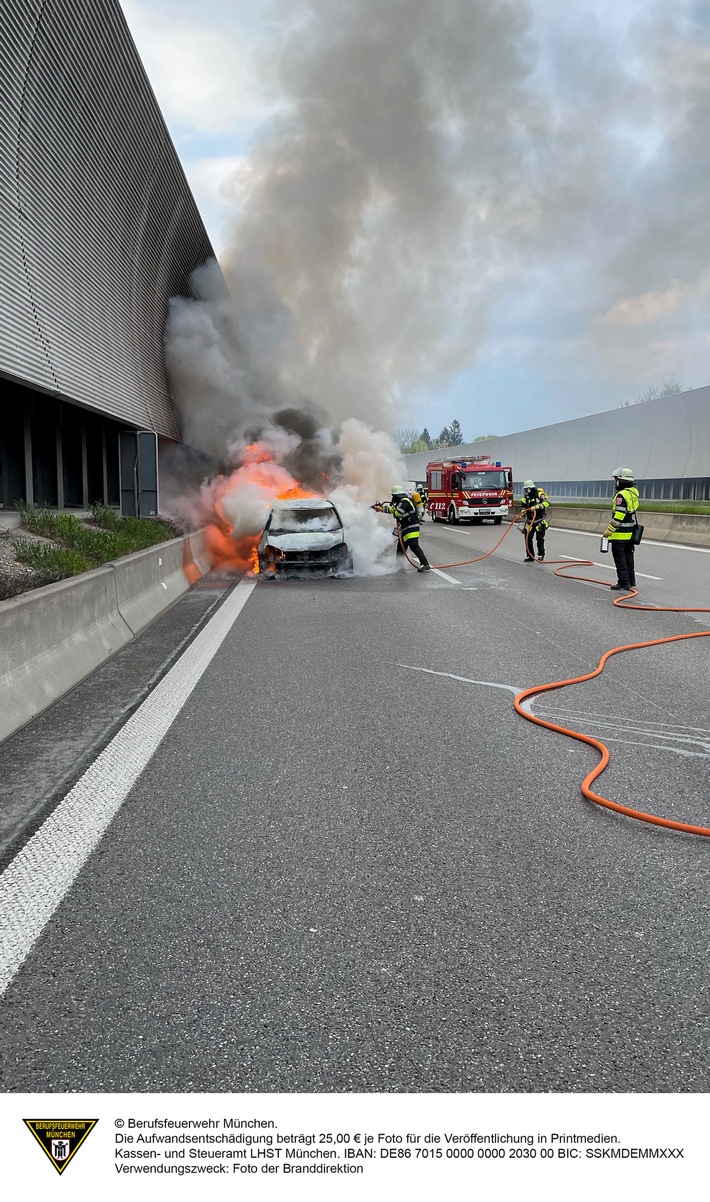 FW-M: Fahrzeugbrand auf der A9 (Fröttmaning)