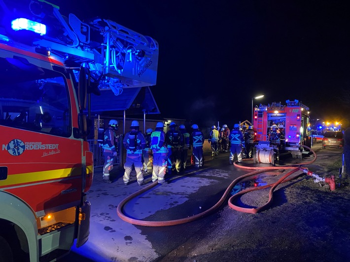 FW Norderstedt: Am Hange - Kellerbrand