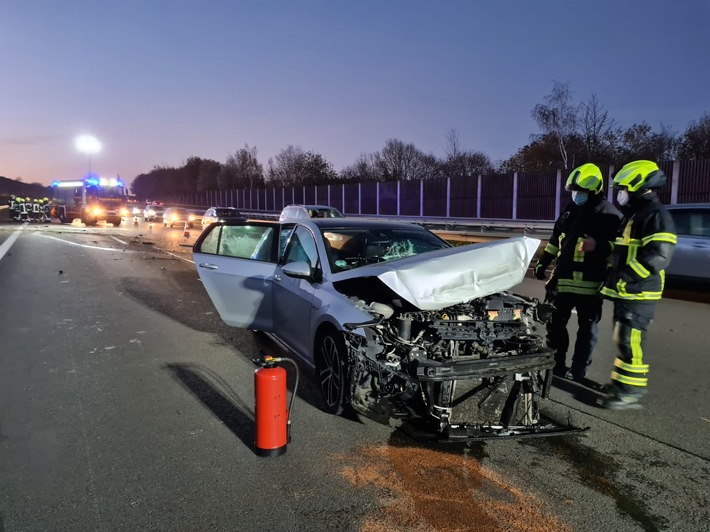 FW Sankt Augustin: Verkehrsunfall mit vier Verletzten