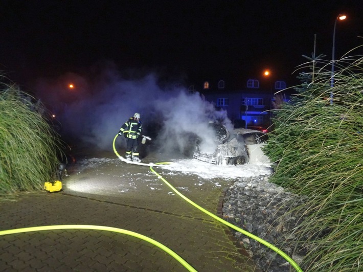 FW Sonsbeck: PKW-Brand
