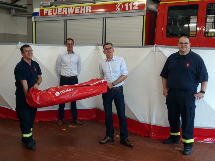 FW Sonsbeck: Sichtschutzwände für die Feuerwehr - Förderung durch die Provinzial