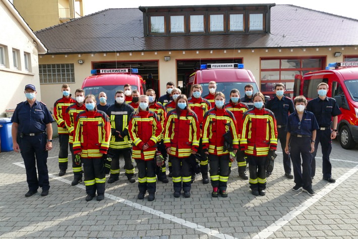 FW Stockach: Neue Atemschutzträger für die Feuerwehr
