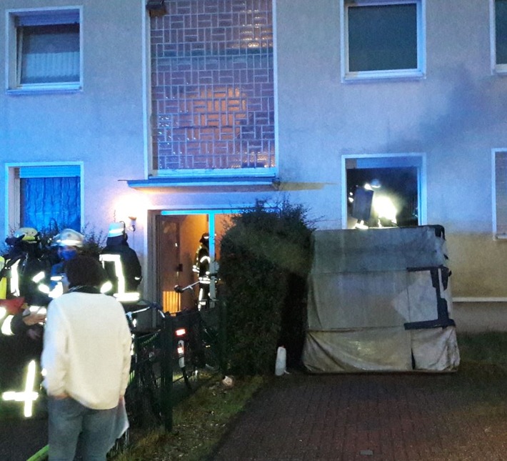 FW Voerde: Zimmerbrand am Vorderbruchweg in Voerde