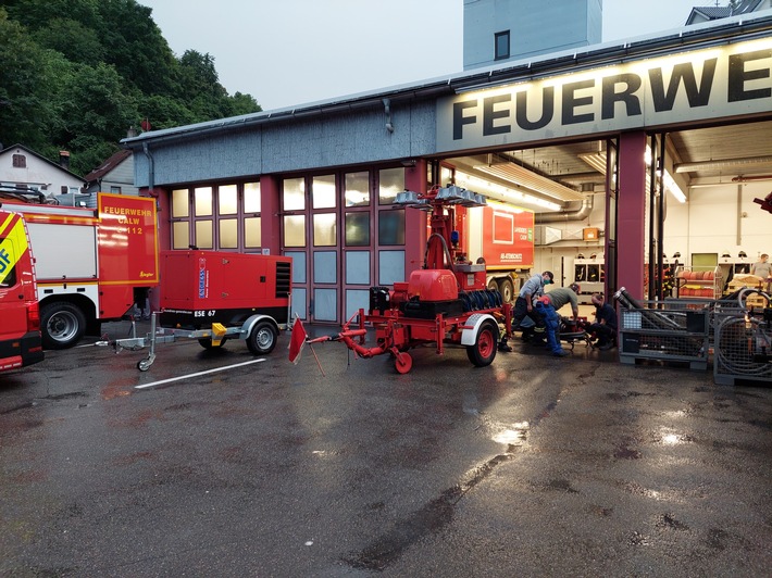 KFV-CW: Katastophenschutzzug &quot;Hochwasser&quot; des Kreises Calw hilft bei Hochwasserkatastrophe in Rheinland-Pfalz