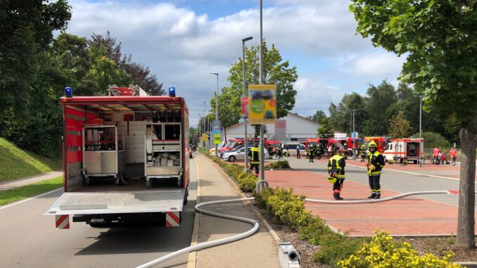 KFV-Bodenseekreis-Brennender-Stromverteilerkasten-loest-Feuerwehreinsatz-aus.jpeg KFV Bodenseekreis: Brennender Stromverteilerkasten löst Feuerwehreinsatz aus