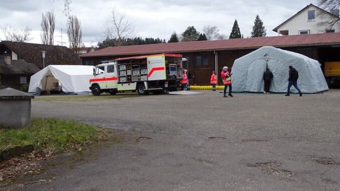 KFV-CW: Bei Abbrucharbeiten Gastank aufgerissen / Feuerwehr Calw wendet in herausforderndem Einsatz eine Katastrophe ab