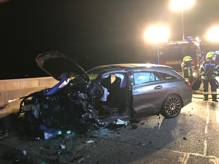 Kfv Cw Schwerer Verkehrsunfall Auf Den Nagolder Viadukt Ein Toter