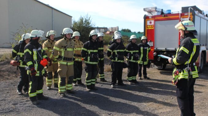 KFV-EU: Kreisfeuerwehrverband bildete Truppführer aus - 42 Einsatzkräfte in zwei Lehrgängen qualifiziert