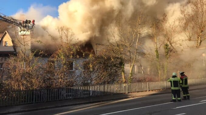 LRA-Ravensburg: Großbrand in der Innenstadt von Weingarten