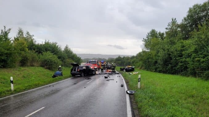 LRA-Ravensburg: Verkehrsunfall mit mehreren Verletzten