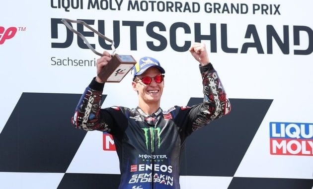 Vor Rekordkulisse: MotoGP-Weltmeister Fabio Quartararo krönt sich zum neuen "King of ...