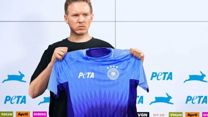 Nach Wirbel um EM-Trikot: PETA wird neuer Trikot-Sponsor des DFB: Mit veganer Ernährung zum Titel