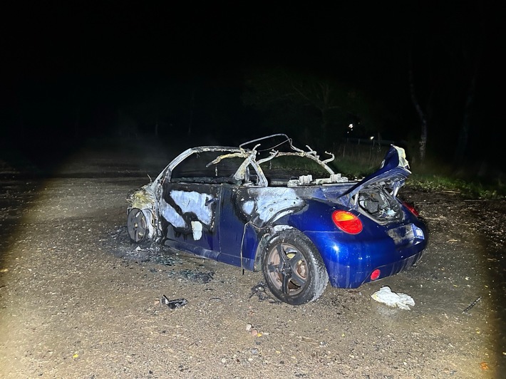 POL-PDWIL: Fahrzeugbrand auf dem 