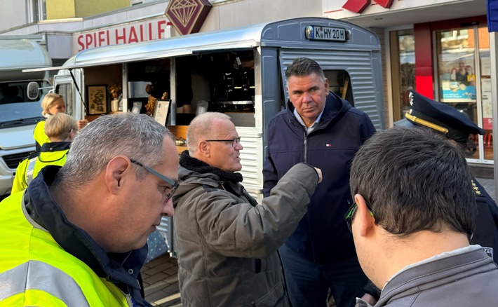 POL-UN: Erfolgreiche Veranstaltung "Coffee with a Cop" stärkt Bürgernähe und Prävention