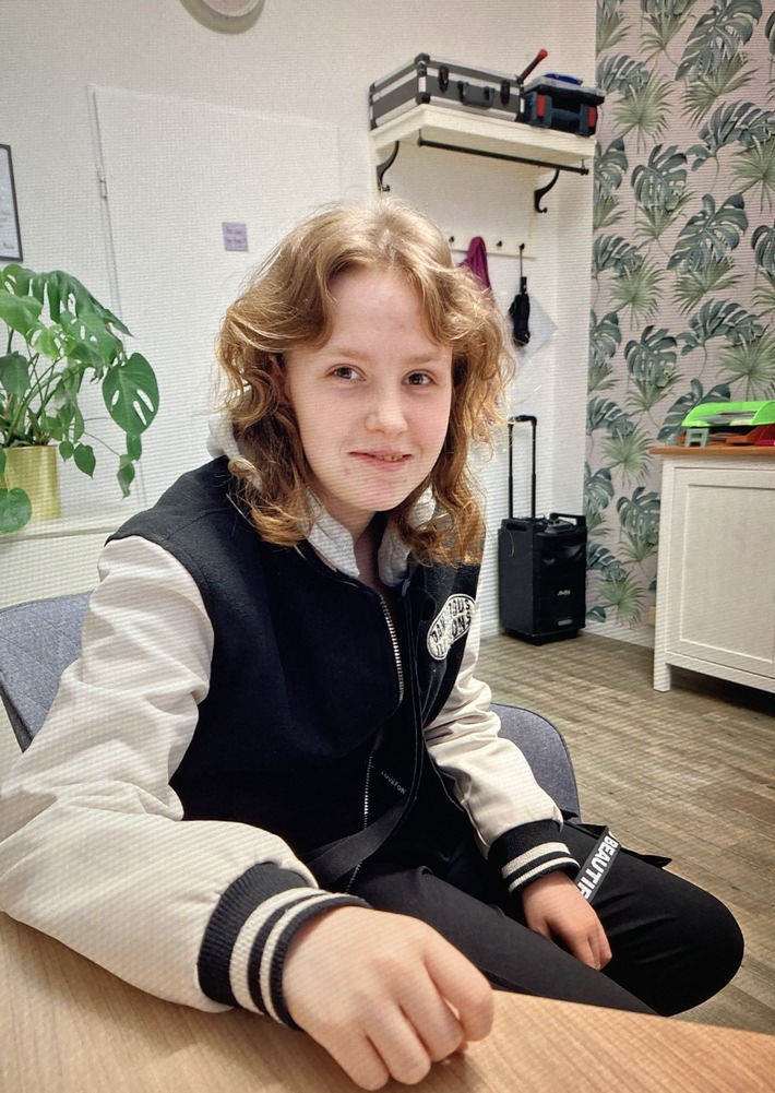 POL-WI: 17-Jährige aus Wiesbaden vermisst, Wiesbaden, Platter Straße, seit Donnerstag, 11.07.2024