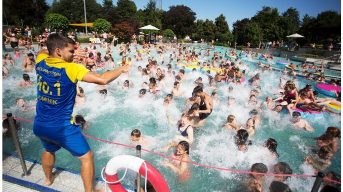 Poolparty im Schwimmbad Bestenheid Wertheim.de Wertheim24.de Titelbild