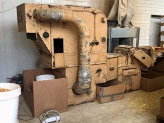 Schneidemaschine zur Verarbeitung von Rohtabak