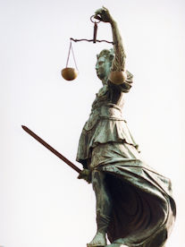 Justitia-Statue