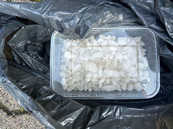 Behälter mit Crystal Meth 