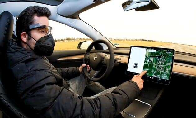 Hilfe, wo ist der Warnblinker? - Wenn die Fahrzeugbedienung vom Fahren ablenkt / Der ...