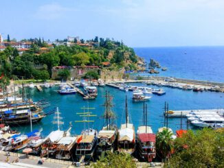 Antalya Castle Date Turkey Yacht - optisyen / Pixabay