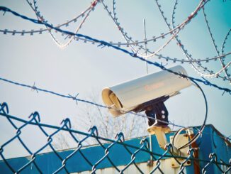 Barbed Wire Video Camera Monitoring  - MichaelGaida / Pixabay