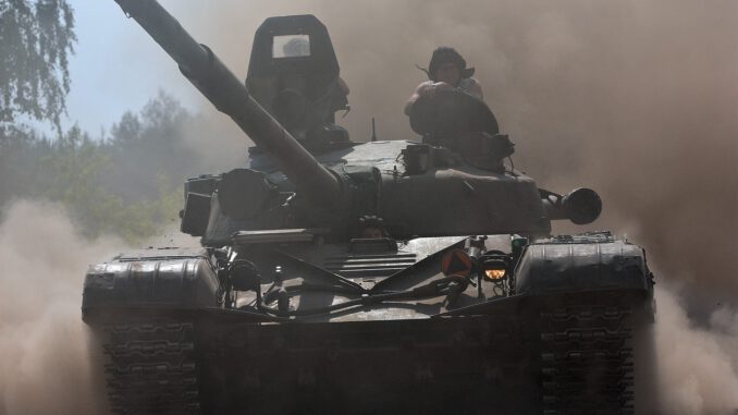 Battle Tank Barrel Army Military  - artellliii72 / Pixabay