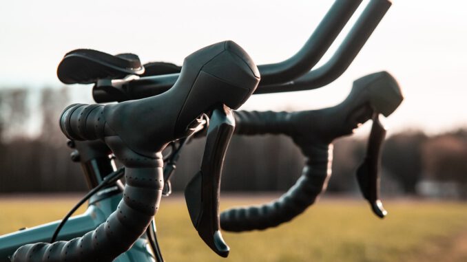 Bike Aerobars Klamko Shifters  - TheArkow / Pixabay