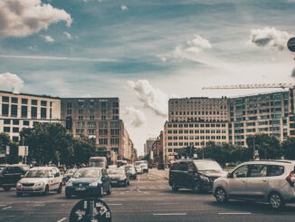 Cars Vehicles Traffic Buildings  - Antonio_Cansino / Pixabay