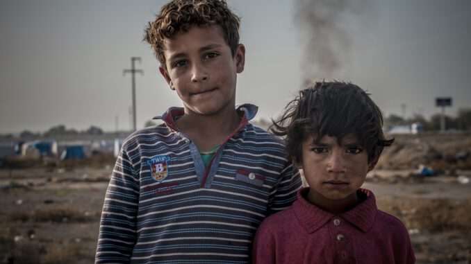 Child Migration Childhood Sadness  - burakaslan / Pixabay