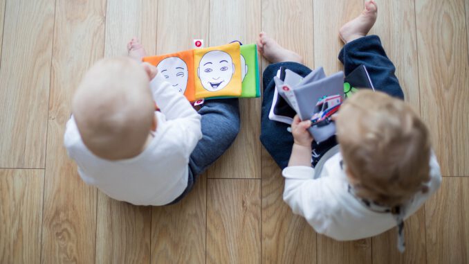 Children Books Reading Learning  - ParentiPacek / Pixabay