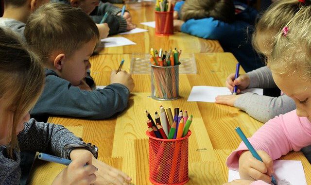 Children Drawing Education Children Drawing Education - _Alicja_ / Pixabay