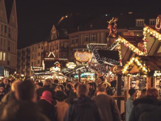 Christmas Market Christmas Frankfurt  - chriswanders / Pixabay