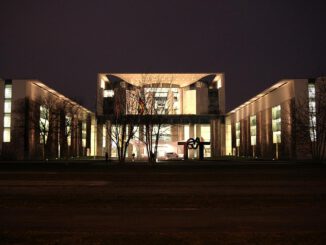 Bundeskanzleramt bei Nacht, über dts Nachrichtenagentur