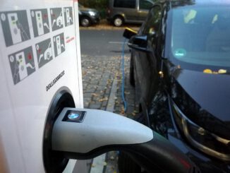 Elektroauto an einer Ladestation, über dts Nachrichtenagentur