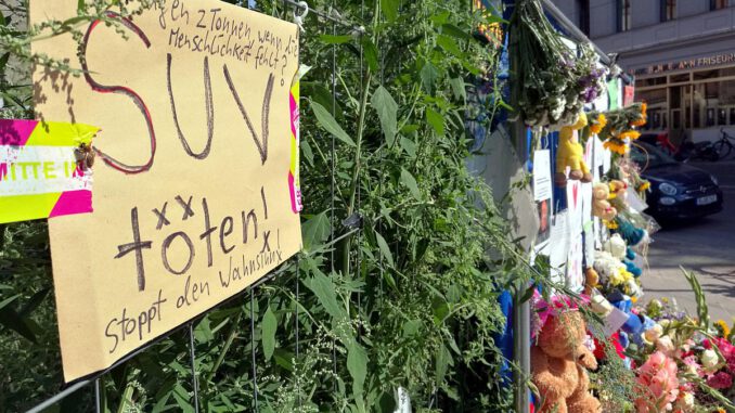 Unglückstelle nach SUV-Unfall, über dts Nachrichtenagentur