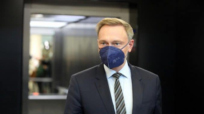 Christian Lindner nach Sondierungen von SPD, Grünen und FDP, über dts Nachrichtenagentur