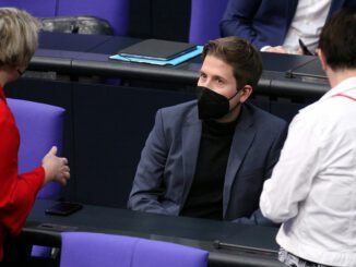 Kevin Kühnert im Bundestag, über dts Nachrichtenagentur