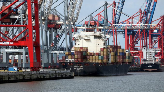 Containerschiff, über dts Nachrichtenagentur