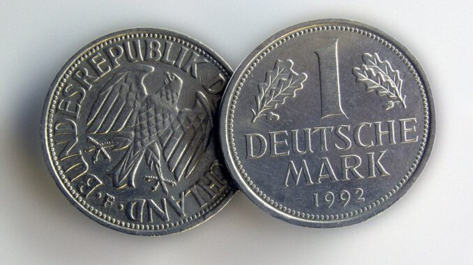 German Mark Money Coin Money Coins  - wilhei / Pixabay